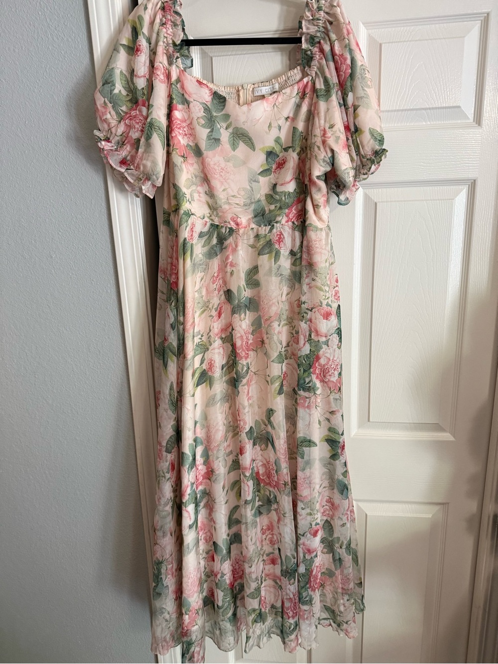 Ivy City - Floral Puff-Sleeve Midi Dress - Pink & Green - size 3x